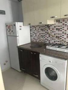 Zoviya Hill White Apart - 27