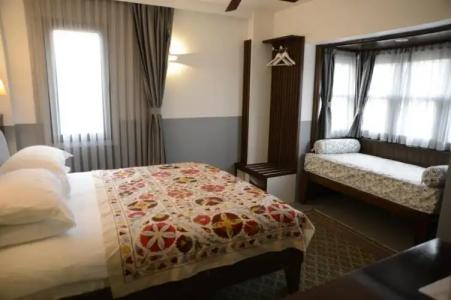 Ayasoluk & Restaurant - 88