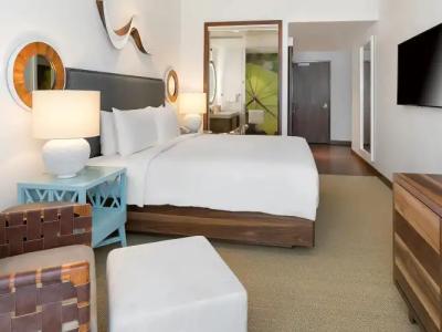 Hyatt Centric Waikiki Beach - 25