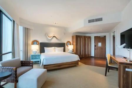 Hyatt Centric Waikiki Beach - 4