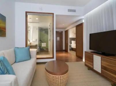 Hyatt Centric Waikiki Beach - 72