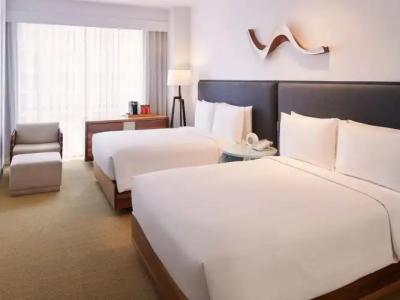 Hyatt Centric Waikiki Beach - 41