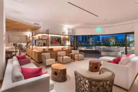 Hyatt Centric Waikiki Beach - 1