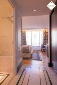 du Collectionneur - 64