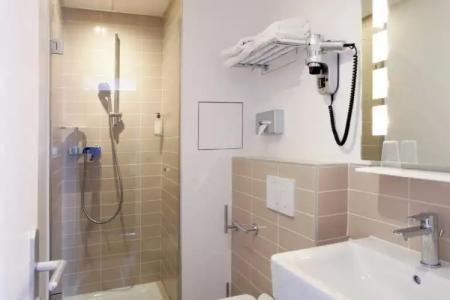 Contact Hôtel Alizé Montmartre - 22