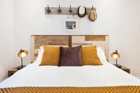 Charming Parallel - 32