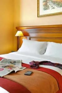 The Originals Paris Paix République - 61