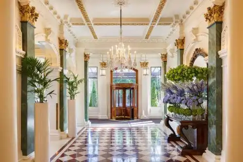The Shelbourne, Autograph Collection - 1