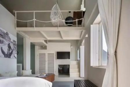 West East Suites - 118