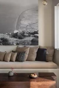 West East Suites - 66