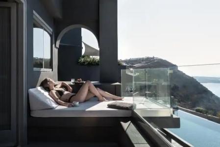 West East Suites - 123