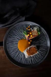 West East Suites - 11