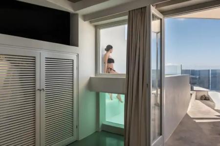 West East Suites - 29