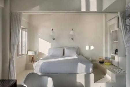 West East Suites - 124