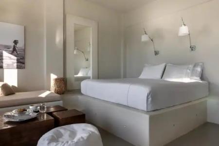 West East Suites - 93