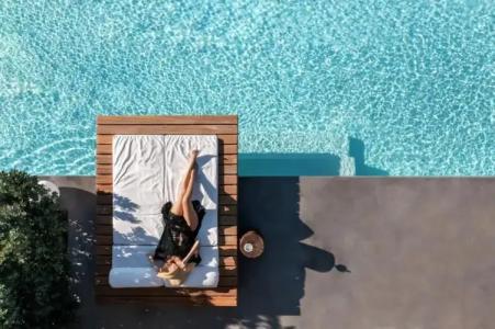 West East Suites - 37