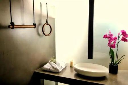 West East Suites - 141