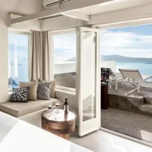 West East Suites - 116