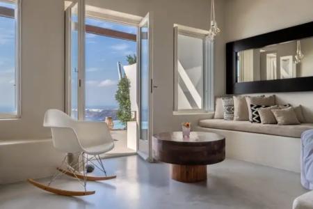 West East Suites - 6