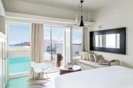 West East Suites - 109