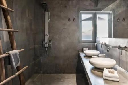 West East Suites - 110