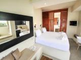 Deluxe Double Suite