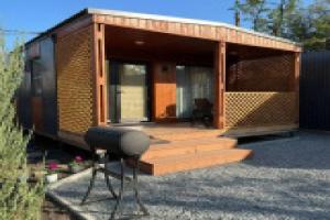 Uyutnyy domik s parkovkoy Cottage, Shakhty