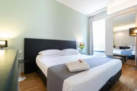 At Home Townhouse - Filiberto - 22