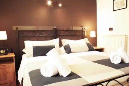 Sixtythree guesthouse - 1