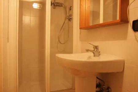 Sixtythree guesthouse - 6