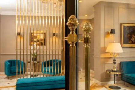 Condotti Boutique - 12