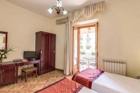 Portafortuna Guest House - 31