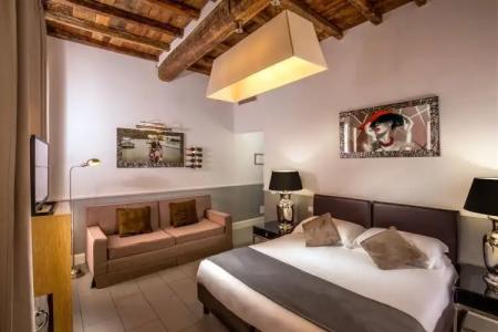 Chilling Hot Tub Suite - 4