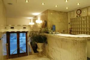 Hotel Tritone, Rome