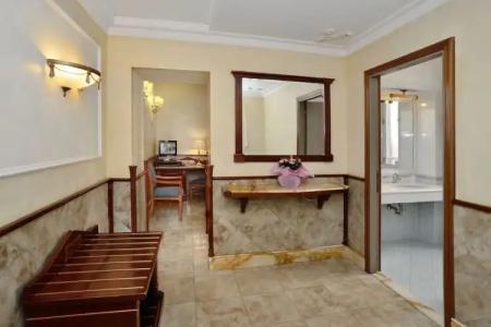 Palladium Palace - 82