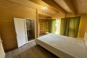 U Madiny Private House, Sukhumi