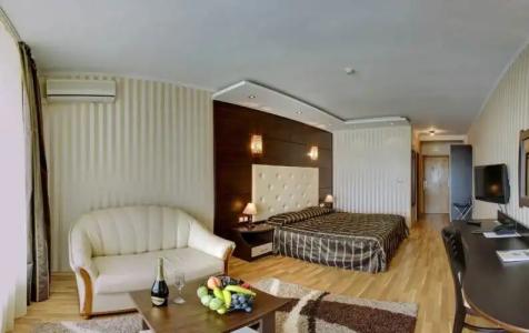 ELPIDA - All Inclusive & Beach Front - 90
