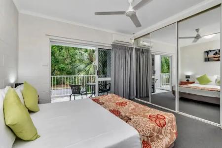 TiTree Resort Apartments - 32