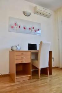 Pervanovo Apartments with Free Parking - 106