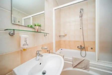 Pervanovo Apartments with Free Parking - 189