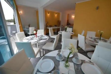 Villa Avantgarde B&B - 186