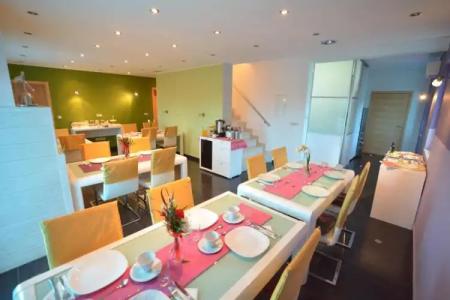 Villa Avantgarde B&B - 187