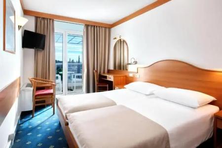 Maistra Select Astarea - 83