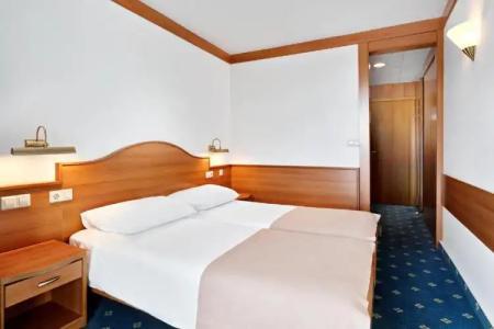 Maistra Select Astarea - 114