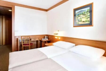 Maistra Select Astarea - 124