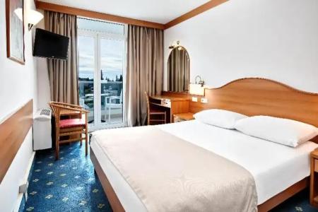 Maistra Select Astarea - 51