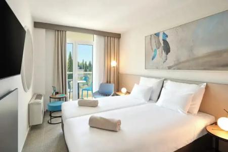 Maistra Select Astarea - 97