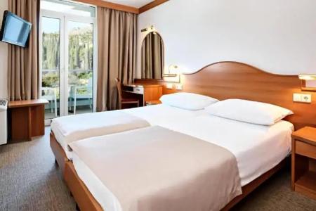 Maistra Select Astarea - 113