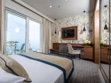 Luxury room with balcony and with sea view