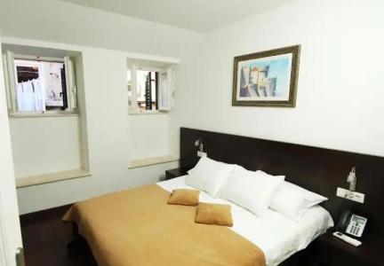 Celenga Apartments with Free Offsite Parking - 46